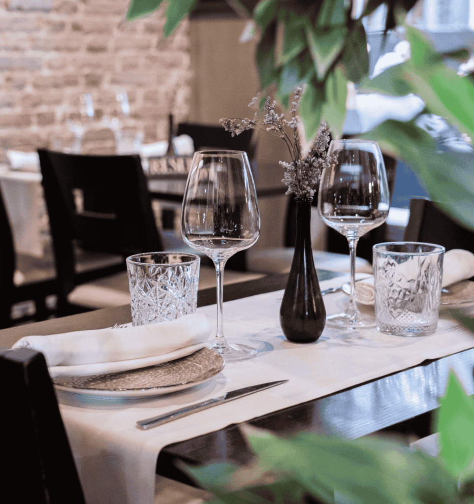 equipo de profesionales de el feudo de gijón en sala