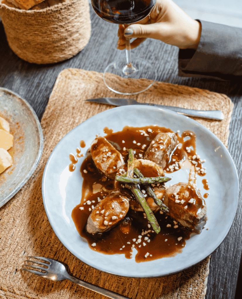 restaurante clásico de la hostelería gijonesa cocina asturiana de auto